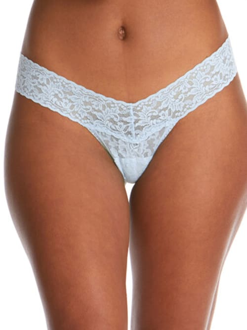 Hanky Panky Signature Lace Low Rise Thong In Partly Cloudy
