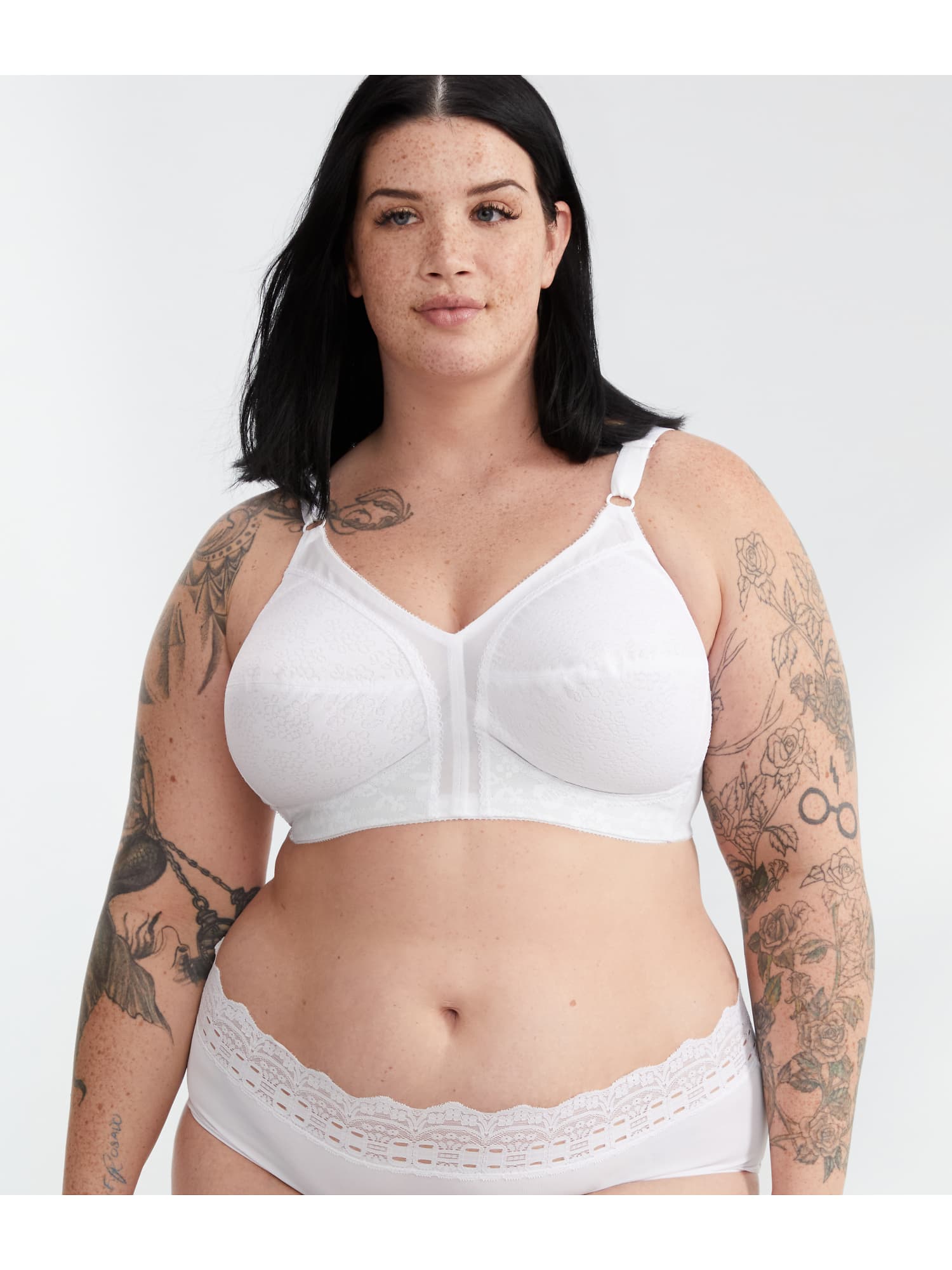 Full Cup Bra in White – Classic Lace Support