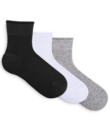 HUE Sporty Shortie Sneaker Socks 3-Pack & Reviews | Bare Necessities ...