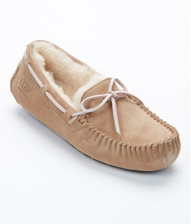 UGG Dakota Slippers & Reviews | Bare Necessities (Style 5612)