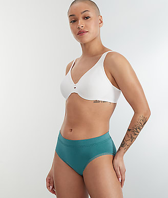 Wacoal B-Smooth Trim Hi-Cut Brief
