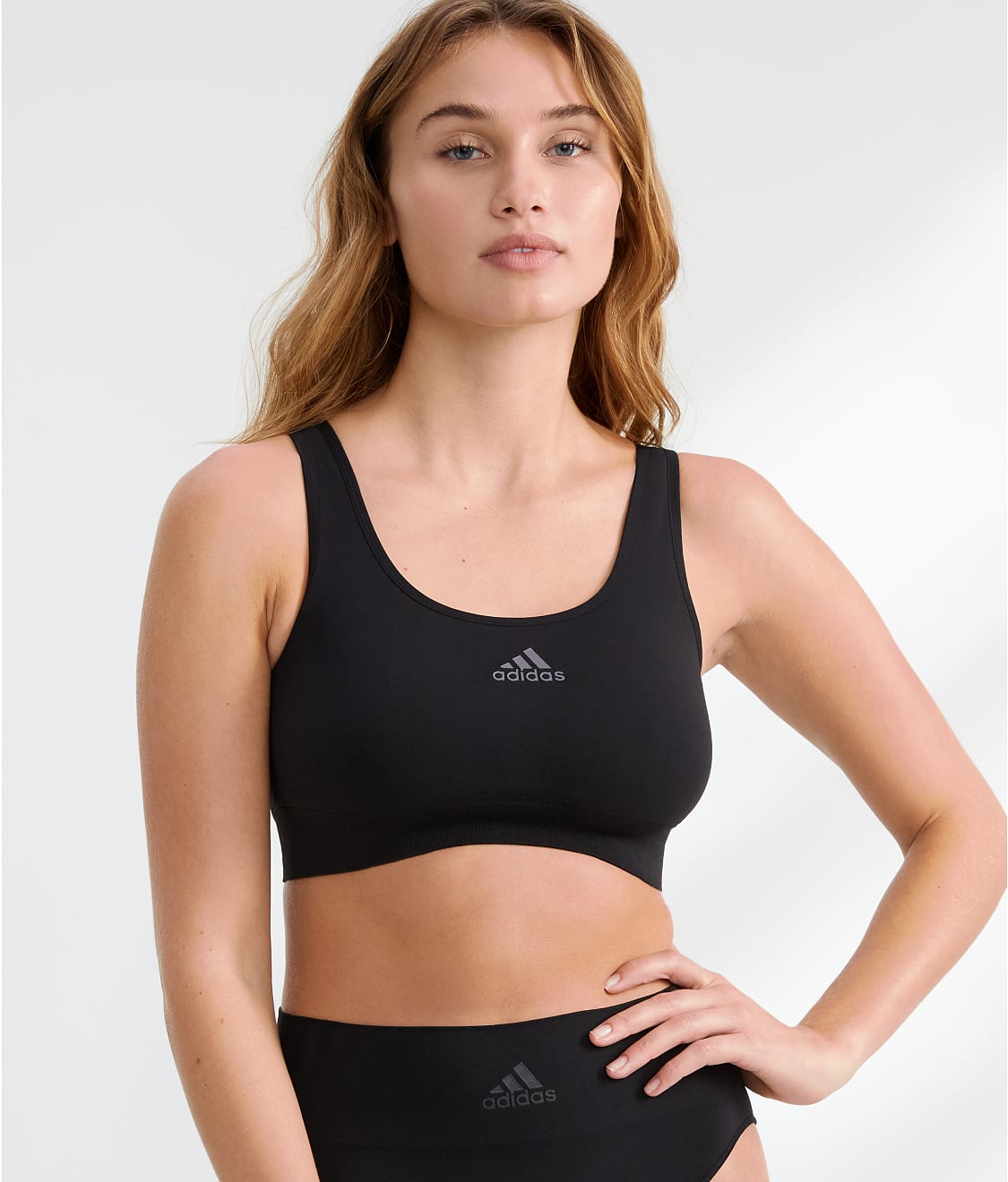 Adidas: Seamless Scoop Lounge Bralette 4A7H67