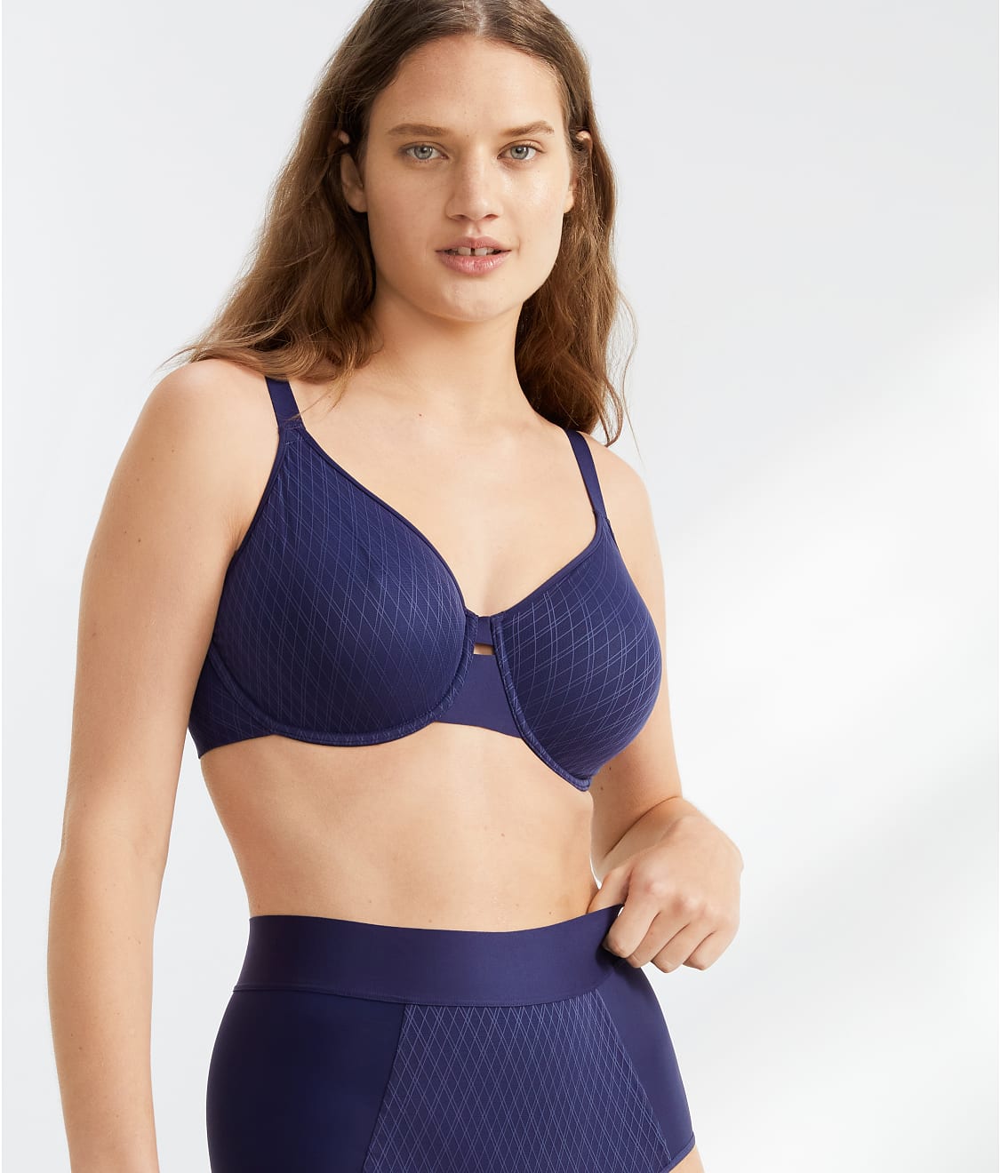 Chantelle: Smooth Lines Back Smoothing Daily Seamless Minimizer Bra 11N1