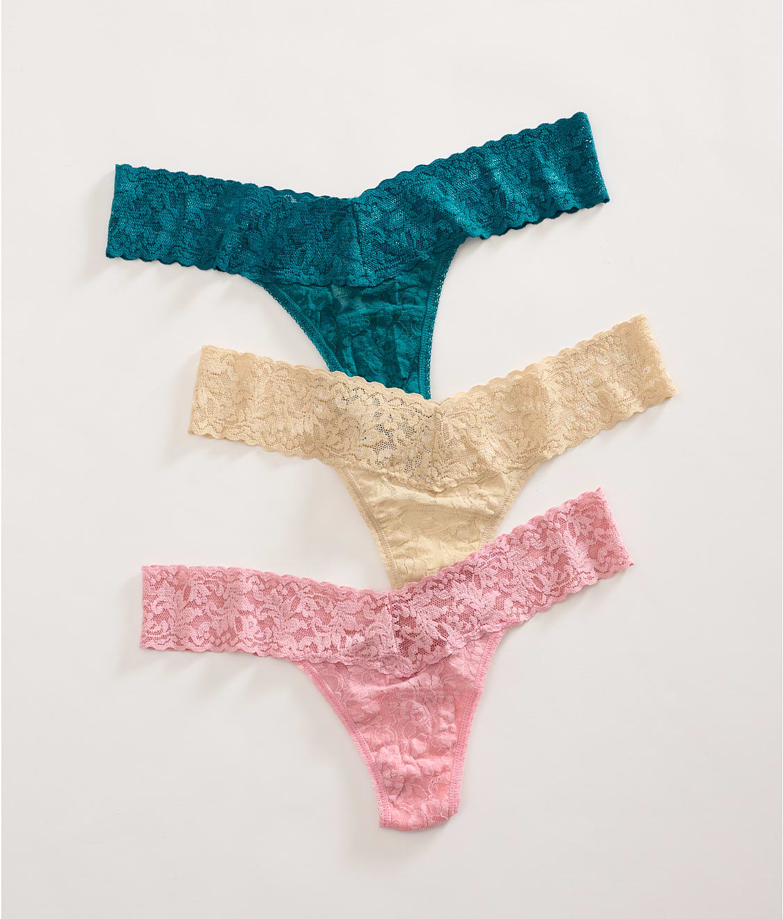 Hanky Panky: Signature Lace Low Rise Thong Fashion 3-Pack 49113PVPK